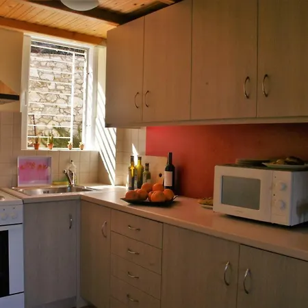 Gems Apartment