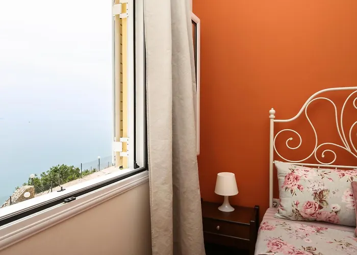 Gems Apartament *